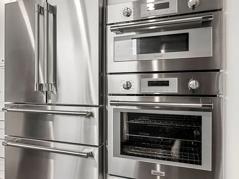 Very High End Thermador Double Oven and Double Refrigerator , Double Freezer