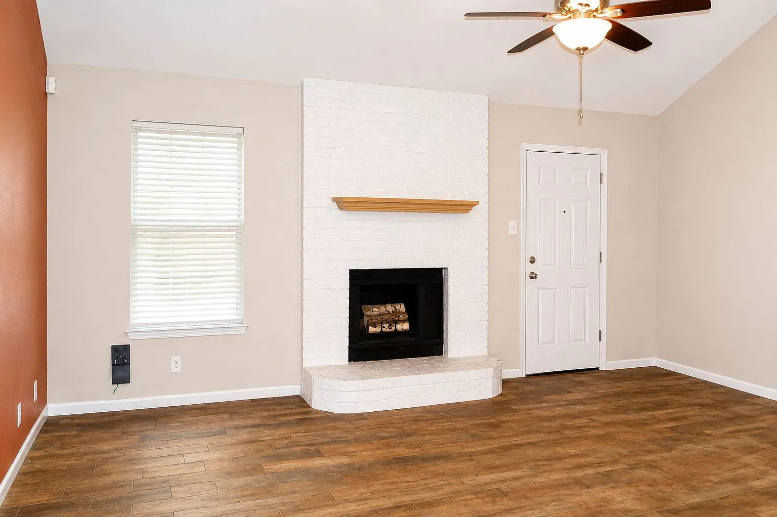 3 bed, 1197 sqft, $1,425 — Photo 4