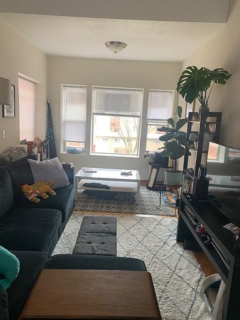 1st image of 7052 N Paulina St #1P