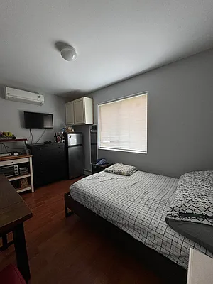 Rented by Sterling Realty Solution Inc | media 1