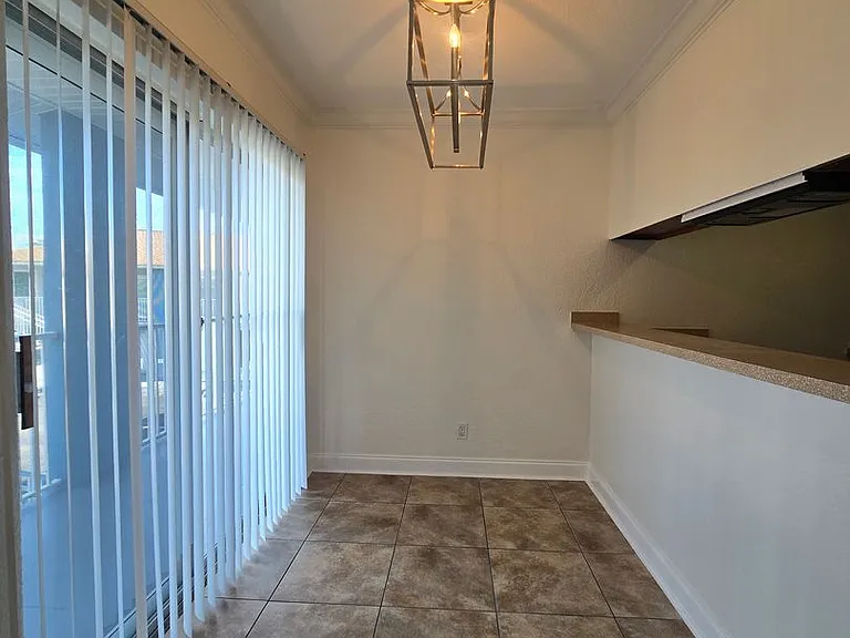 432 Auburn Dr #204 — Photo 3