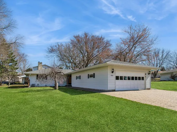 2201 Tamarack Ln, Burnsville, MN 55337