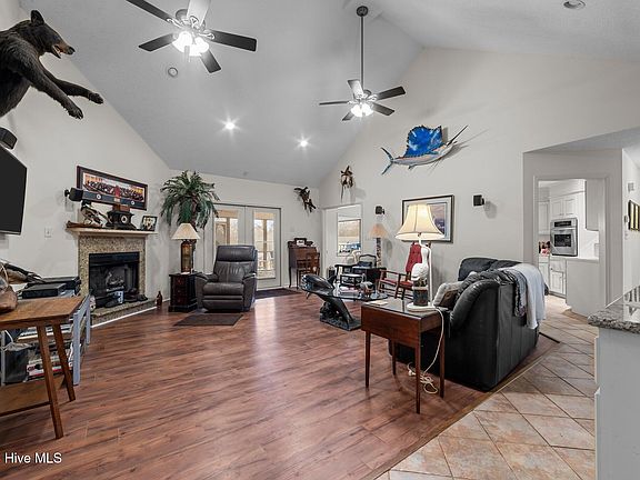24th image of 108 Arbor Drive