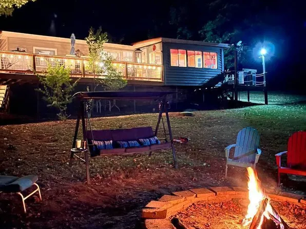 360 Maple Dr, Scottsville, KY 42164