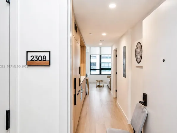 225 N Miami Ave #2308, Miami, FL 33128