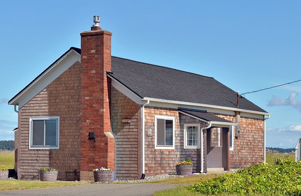 Waterfront Keystone Cottage