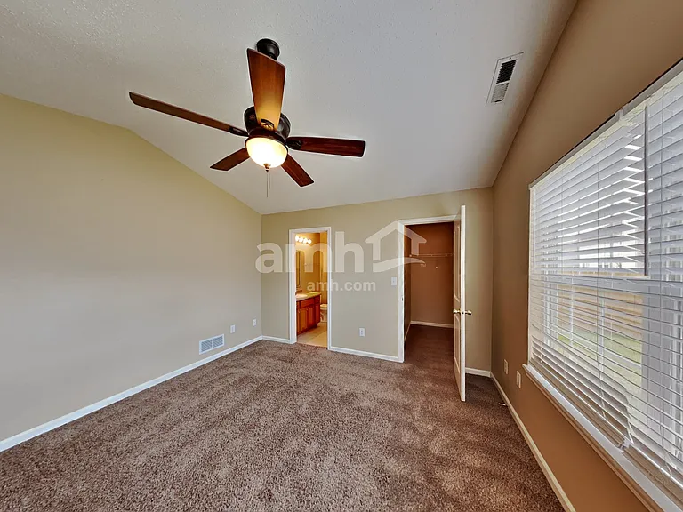 9724 Thomas Ln — Photo 13