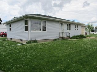 502 Crowley St, Clutier, IA 52217