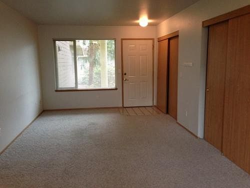 3rd image of 480 S Oak Harbor St APT B103