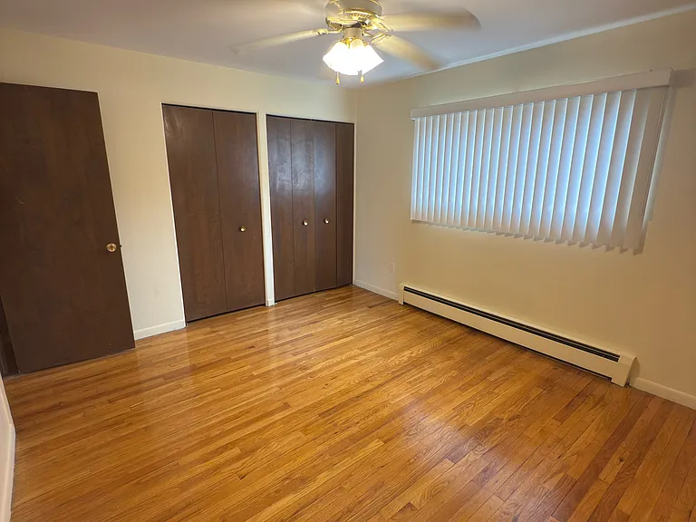 5093 Mansfield Ave — Photo 2