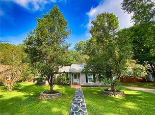 5316 Carolwood Dr, Greensboro, NC 27407