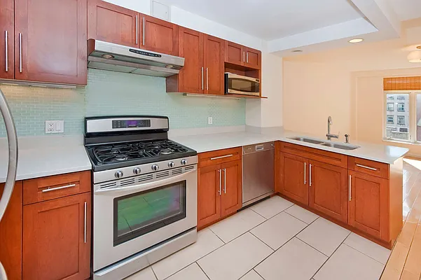 Rented by Nolita Group | media 15