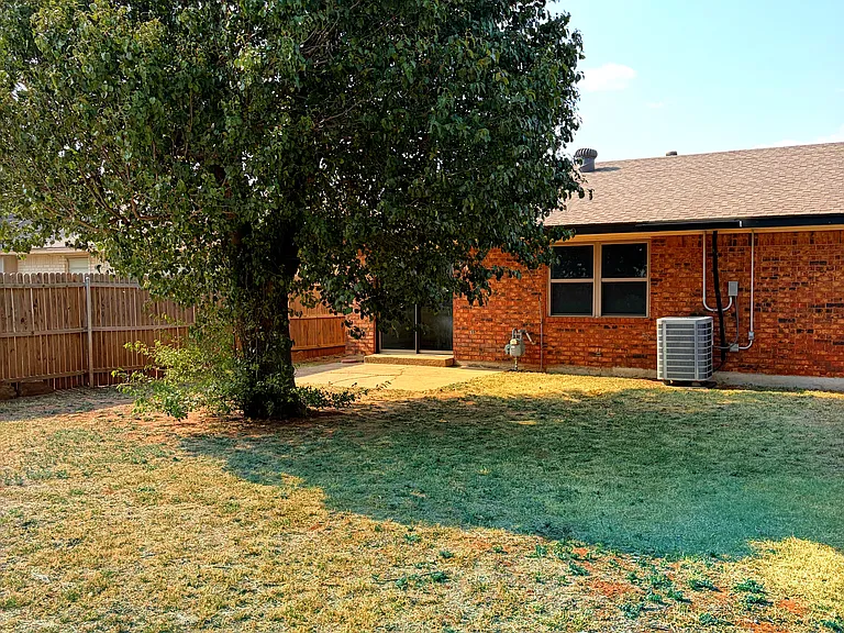740 W Elder Dr — Photo 15