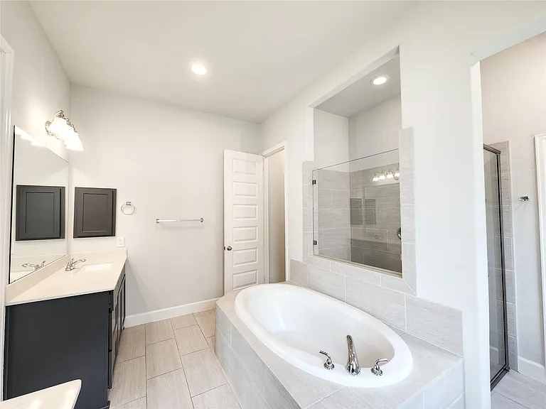 18935 Rosewood Terrace Dr — Photo 31
