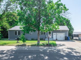 618 S Main Ave, Dickinson, ND 58601