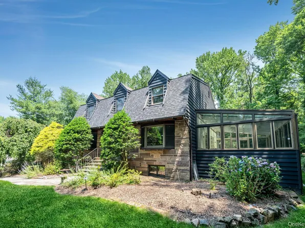 1A Century Rd, Palisades, NY 10964