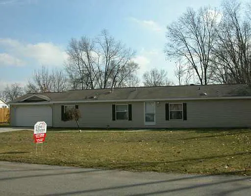 10178 Perley St photo 1