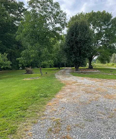 1538 Anderson Rd S — Photo 16