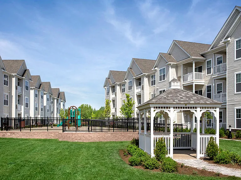The Waverly at Neptune — Photo 9