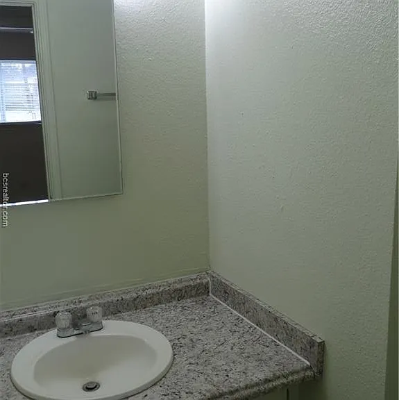 510 Avondale Ave #7 — Photo 9