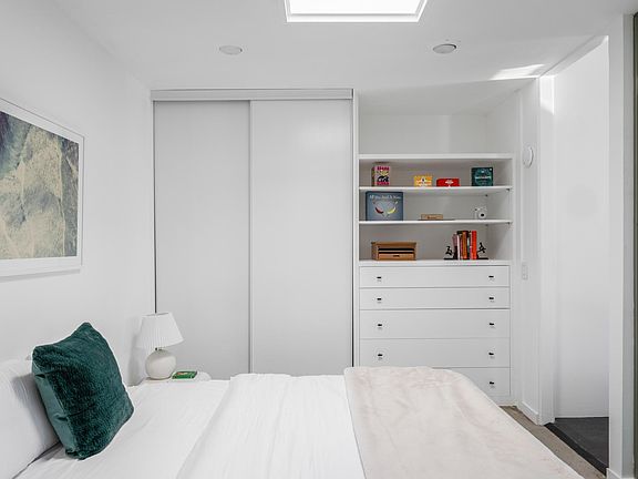 Second bedroom with queen size bed and Brooklinen sheets