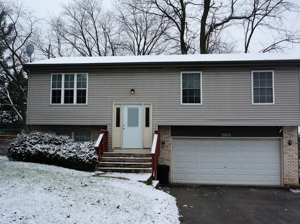 6212 Leonard Ave, Downers Grove, IL 60516