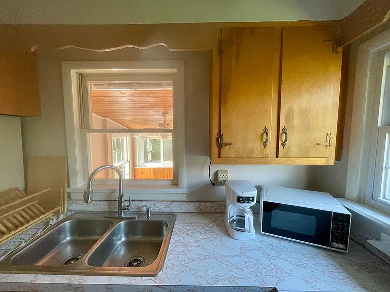 22252 Lincoln Cir — Photo 11