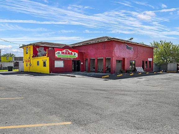 3rd image of 8040 N Val Verde Rd