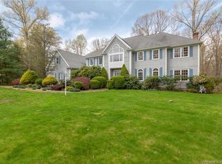 55 Old Stonewall Rd, Easton, CT 06612