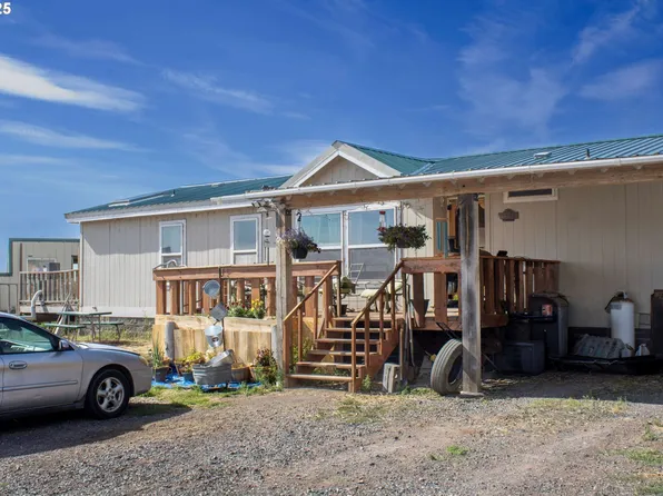 29388 Wrecking Yard Ln, Hines, OR 97738