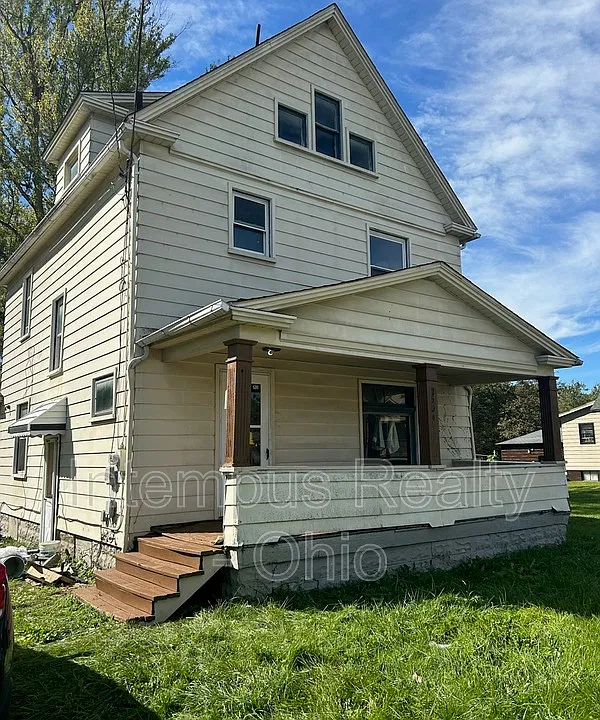 2504 Taft Ave