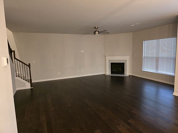 4th image of 196 Riverclub Rd