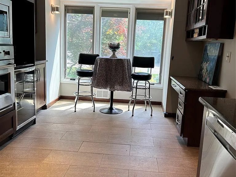 220 Butternut Dr — Photo 11