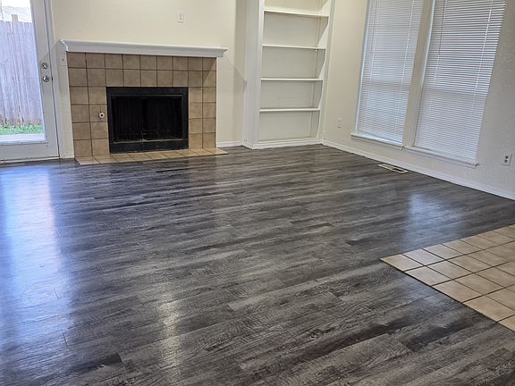 4th image of 8101 NW 120th St