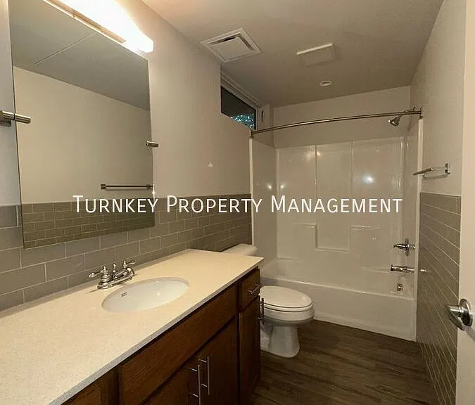 3223 Kavanaugh Blvd #1D — Photo 7