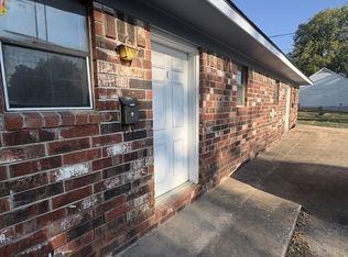 1510 W South St E, Collinsville, OK 74021