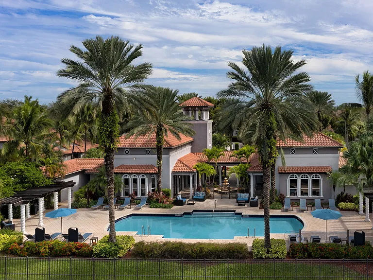 Camden Doral Villas — Photo 9