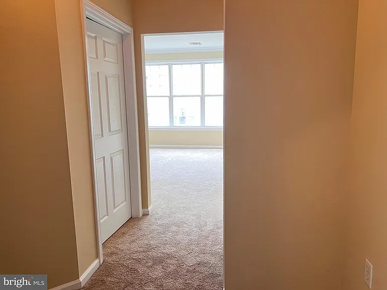 232 Masterson Ct — Photo 12