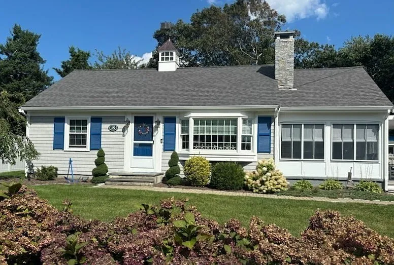 3 bed, 2.0 bath, 1488 sqft, $2,900 — Photo 1