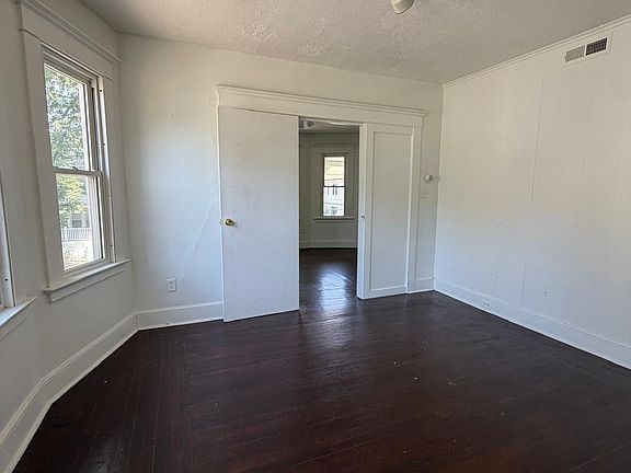 3rd image of 35 Irvington St #2
