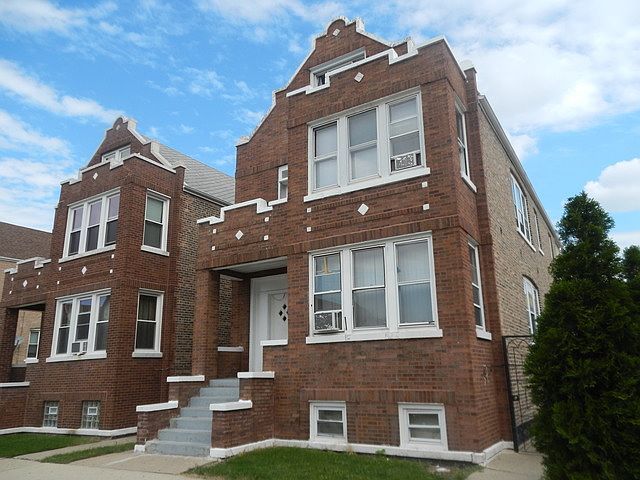 2nd image of 4635 S Francisco Ave