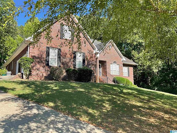 2nd image of 1159 Pinecrest Dr