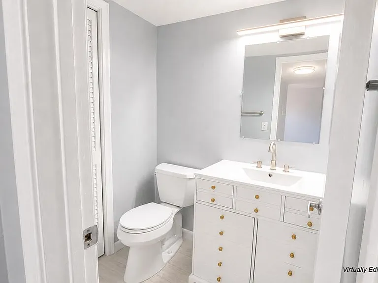 2192 NE 1st Way #103 — Photo 5
