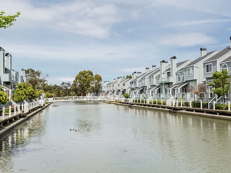 828 Boardwalk Pl — Photo 10