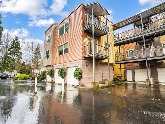 2nd image of 347 Rustic Pl APT 14