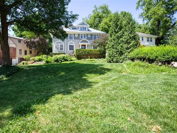 4960 Westwood Rd, Kansas City, MO 64112