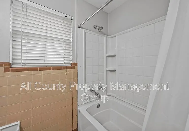6209 Shadydell Dr — Photo 16