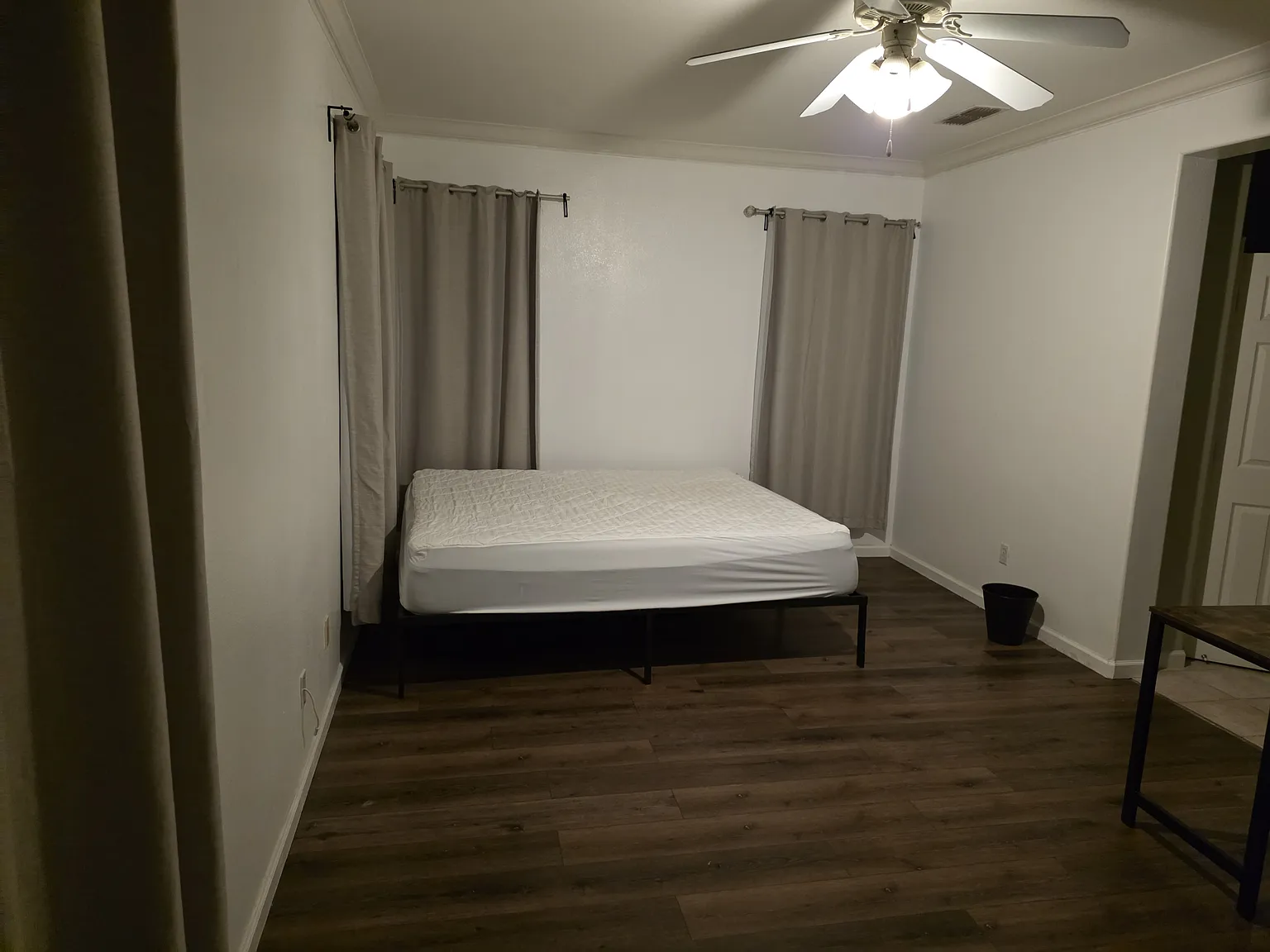 6 bed, 3300 sqft, $900 — Photo 3