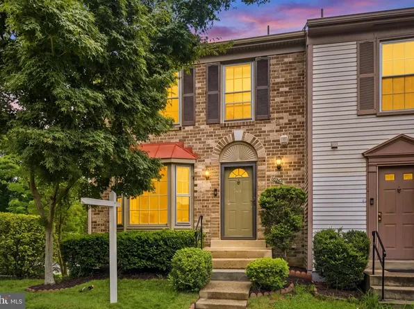 10260 Eagle Nest Ct, Fairfax, VA 22032