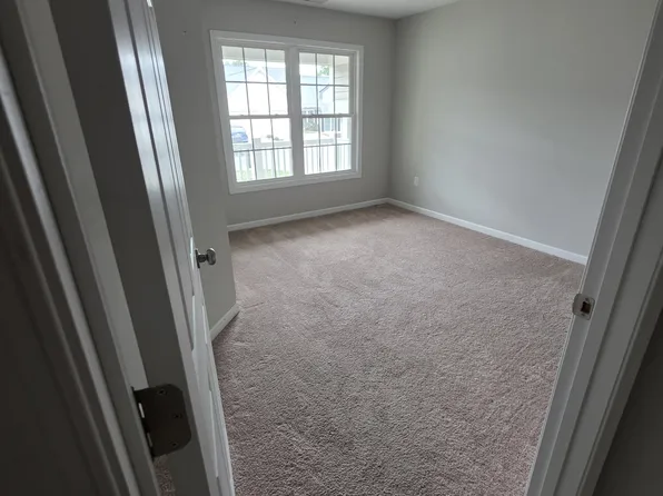 16 Micah Ct #1, Staunton, VA 24401